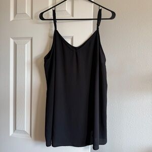 Torrid Size 3 (3x) Textured Flowy Chiffon V-neck Tank Top Blouse